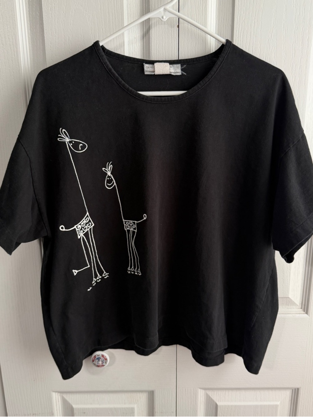 Better‎ Things black short sleeve puff paint? giraffes size XL